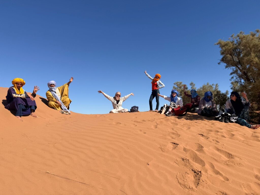 retraite yoga dans le désert marocain et respiration bien-être